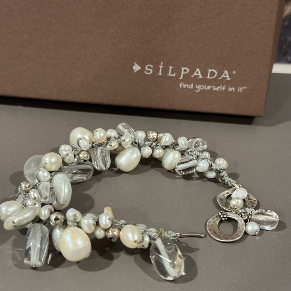 Like New Silpada Effervescence Pearl Beaded Bracelet Retired B2180